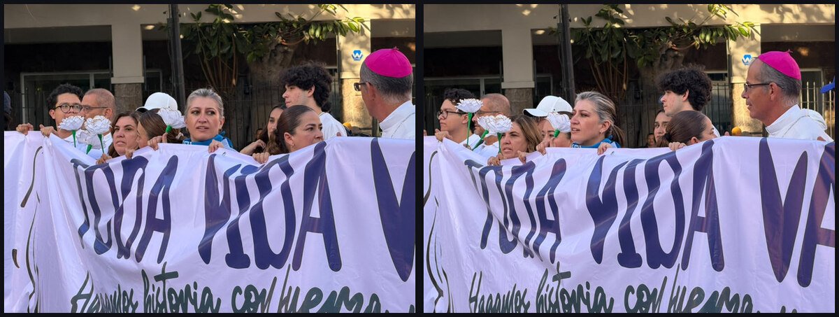 Dos planos del obispo auxiliar Ramón Orozco entre el contingente de la marcha
